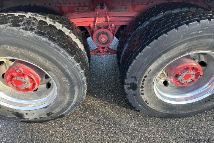 Tipper truck Volvo FH-500 10x4R SWS Moser+Liebherr / Swiss-Vehicle