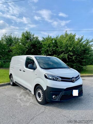 MINI VAN LONG Toyota Proace