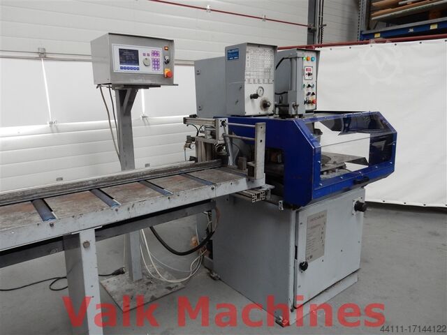 Cirkelzaag + 8 mt. automatische invoerband Fritz Gross UCM 425