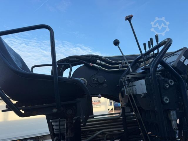 Vrachtauto met open laadbak MAN LE 18.280 Pritsche mit HIAB 133 K PRO/HIPRO Kran