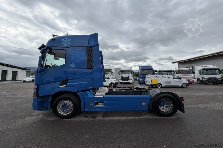 Trattore stradale standard Renault T440 4x2 / Swiss-Vehicle