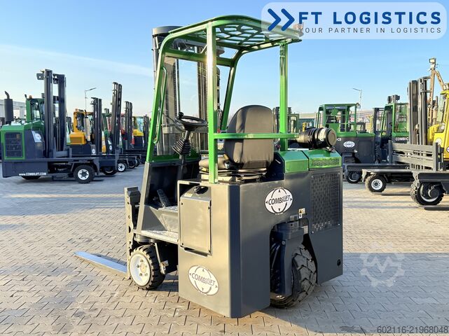 Carretilla retráctil de 4 vías Combilift C2500CB DIESEL TRIPLEX 5500 POSITIONER