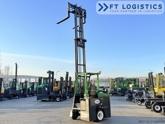 Carretilla retráctil de 4 vías Combilift C2500CB DIESEL TRIPLEX 5500 POSITIONER
