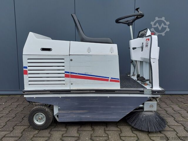 Veegmachine Dulevo 75 EH