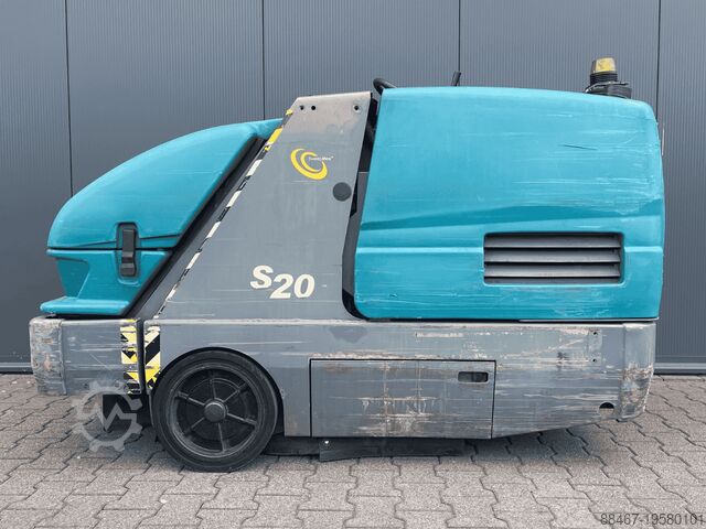 Veegmachine Tennant S20