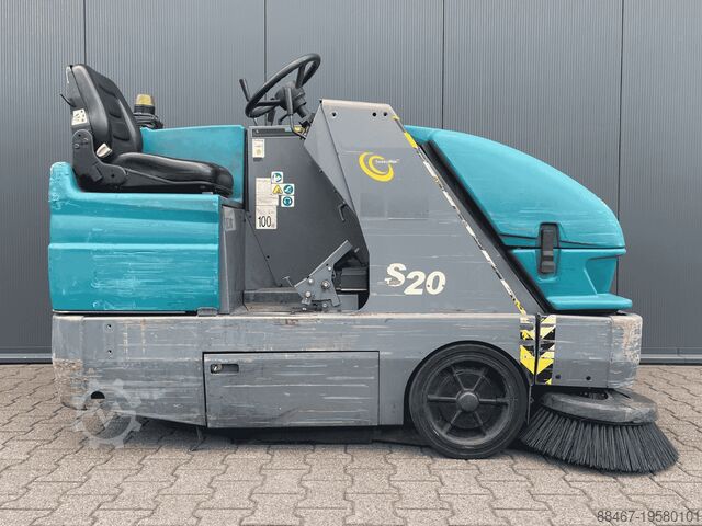 Veegmachine Tennant S20