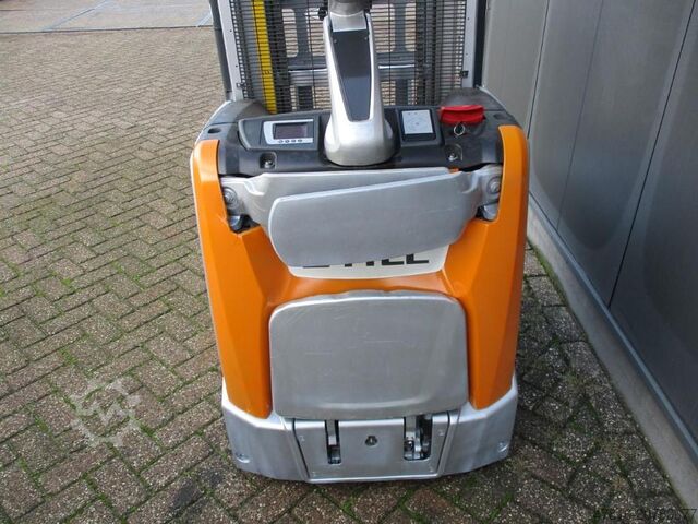 High lifting pallet truck STILL EXV SF20