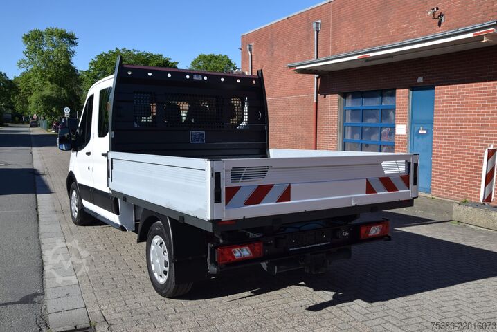 Furgoneta pick-up Ford Transit 350 Doka Allrad Klima AHK 1.Hand