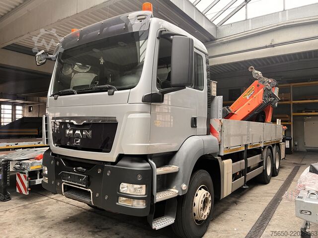 Lastbil med flak MAN Truck & Bus TGA08  TGS 26.440 6 x 4 BL mit Kran PK53002