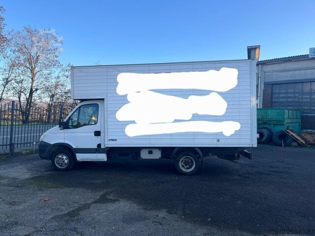 Minibus IVECO DAILY 35C10 P.3750