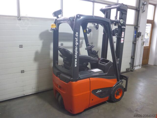 Electric 3-wheel forklift Linde E12