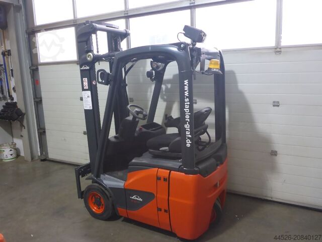 Electric 3-wheel forklift Linde E12