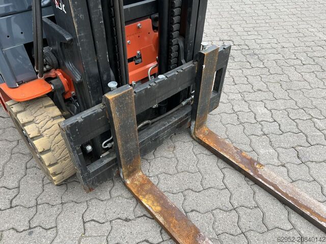 Elektrische vorkheftruck 3 wielen Toyota 8 FBE 18 T