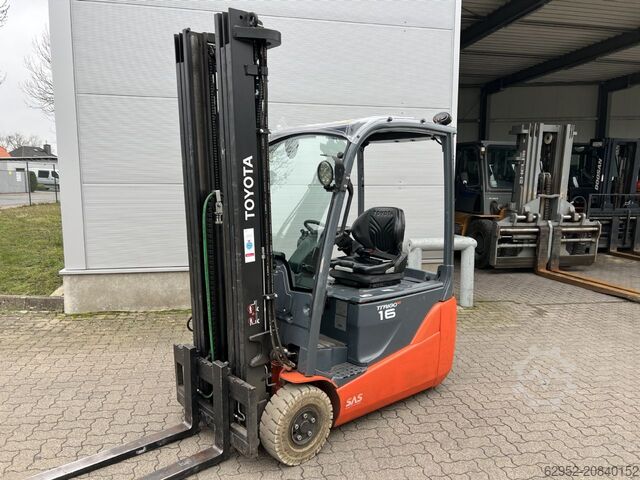 Electric 3-wheel forklift Toyota 8 FBE 16 T