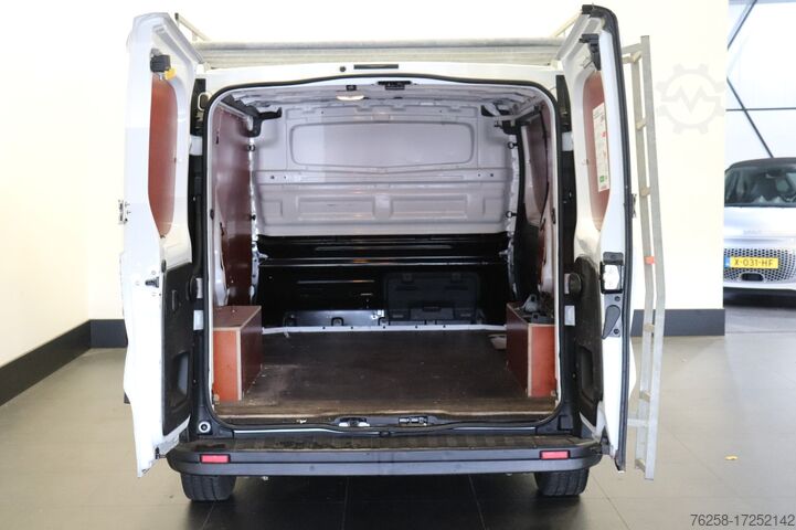 Bestelbus Renault Trafic 2.0 dCi 120PK EURO 6 - Airco - Cruise - ...