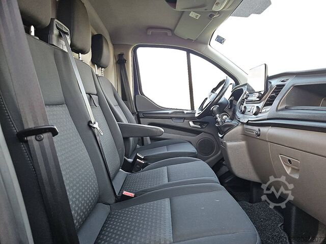 High-roof van FORD TRANSIT CUSTOM 2.0 L2H1 Navi Trekhaak!