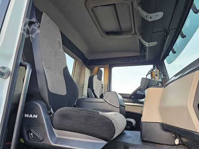 Portal arm system M.A.N. 26.420 TGS MEILLER AK 16 NT