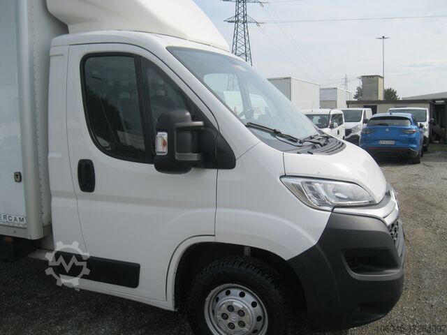 Yük kaldırma asansörlü panelvan Citroen Jumper