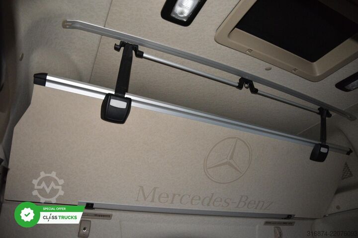 Standardowy ciągnik siodłowy MERCEDES-BENZ Actros 5 1845 BigSpace MirroCam
