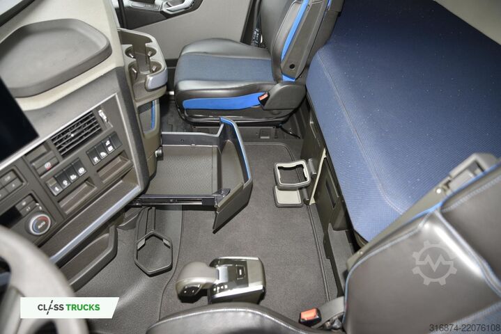 Standardni tegljač VOLVO FH 500 Globetrotter XL I-ParkCool ACC