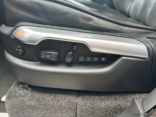 κλειστό βαν Land Rover Range Rover Vogue TD V8 / Leder / APK TUV 05-26