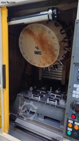 Centro de maquinação vertical FANUC ROBODRILL Alpha-T21iFa
