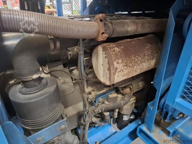 Schaarlift Genie GS-4390 RT