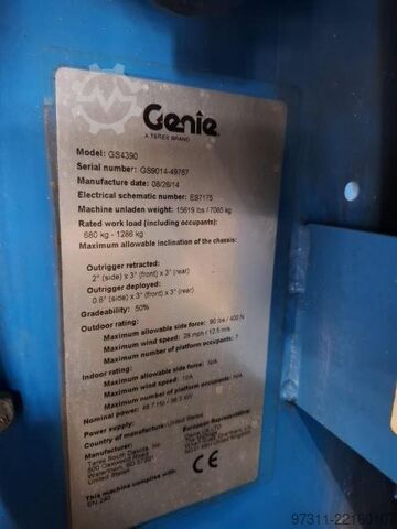 Schaarlift Genie GS-4390 RT