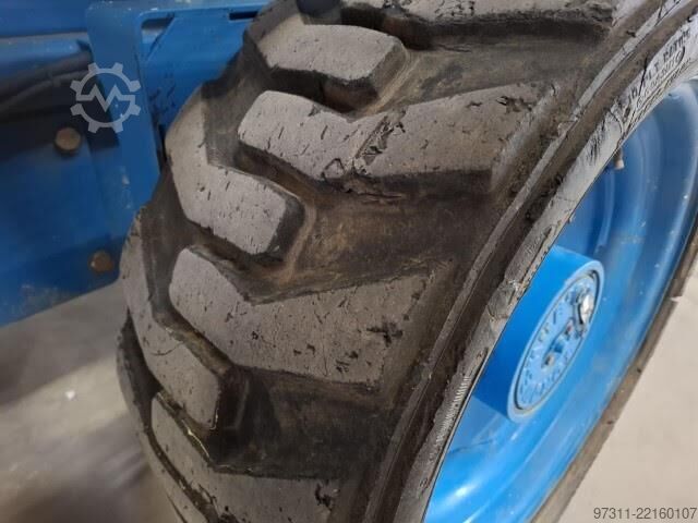 Ascensore a forbice Genie GS-4390 RT