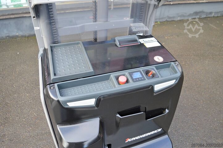 Ruční vysokozdvižný vozík Jungheinrich EJC 216