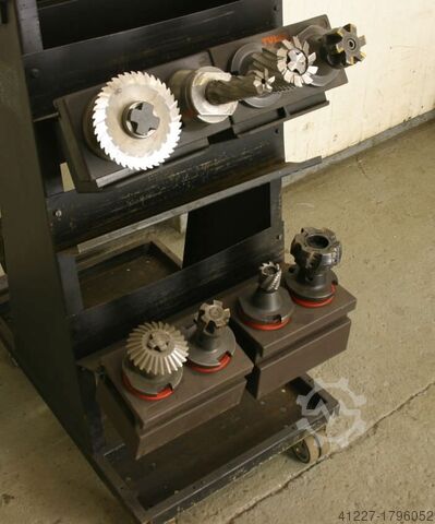 Værktøjsvogn med SK50 holdere Kelch 10 Aufnahmen