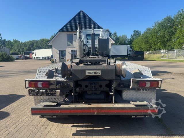 Kampós konténerszállító teherautó MERCEDES-BENZ AROCS 8x4/4 MOBAS Abrollkipper RETARDER