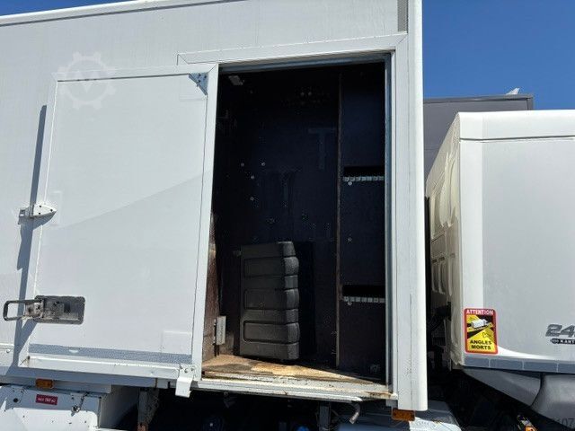 Autolaadkraan VOLVO FL12.240L-KOFFER-WERKSTATTWAGEN-KRAN HIAB-163TKM