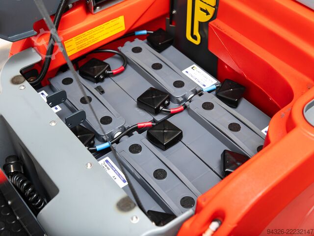 Hako Scrubmaster B75 R NYA BATTERIER Hako Scrubmaster B75 R TB650 - 2017y - 811h