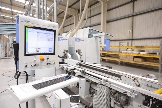 FORMAAT EN RANDAFWERKING STRASS SOFTFORM HOMAG + MAHROS KFL 620 SOFTFORMING + Brush AUTOMATION