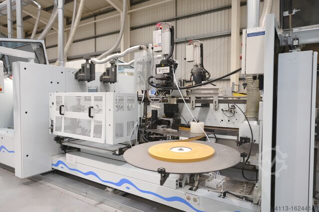 FORMAAT EN RANDAFWERKING STRASS SOFTFORM HOMAG + MAHROS KFL 620 SOFTFORMING + Brush AUTOMATION