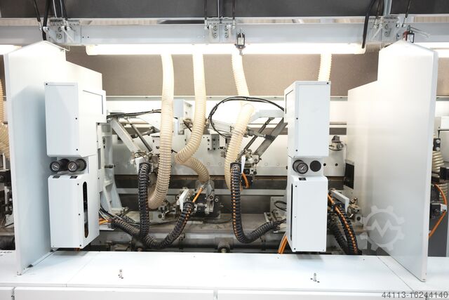 FORMAAT EN RANDAFWERKING STRASS SOFTFORM HOMAG + MAHROS KFL 620 SOFTFORMING + Brush AUTOMATION