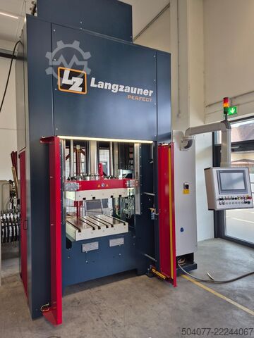 Hidraulikus prés Langzauner LZT-OK-150-SO