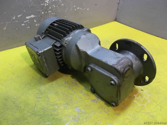 Κινητήρας γραναζιού 0,15 kW 34 σ.α.λ. SEW-EURODRIVE SF30DT71K-4