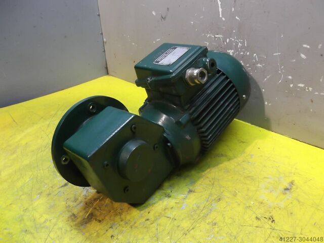 Tandwielmotor 0,55 kW 68 tpm Bauer DK84S4-2122/200