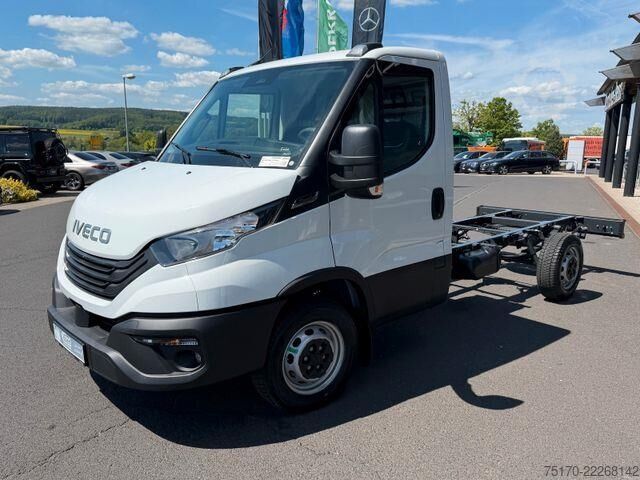Fahrgestell mit Fahrerhaus Iveco Daily 35S16 HA8 *R3.450mm*Automatik*