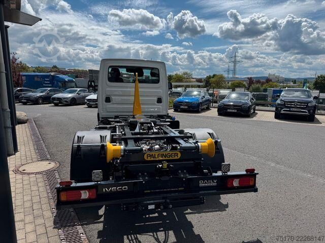 System med krogarm Iveco Daily 70C18 3.0L *R4.100mm*AHK*Luft*Sperre*
