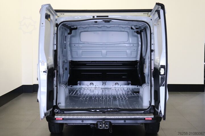 Bestelwagen Renault Trafic 2.0 dCi 130PK L2 EURO 6 - Airco - Cruise...