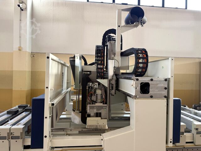 Bewerkingscentrum SCM ACCORD 25 FX