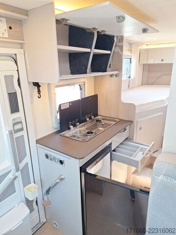 Polointegrovaný obytný vůz BÜRSTNER Lineo T 620 G