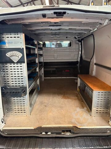 Kassevogn OPEL Vivaro Kasten L1H1  Klima Tempomat RCAM SORTIMO