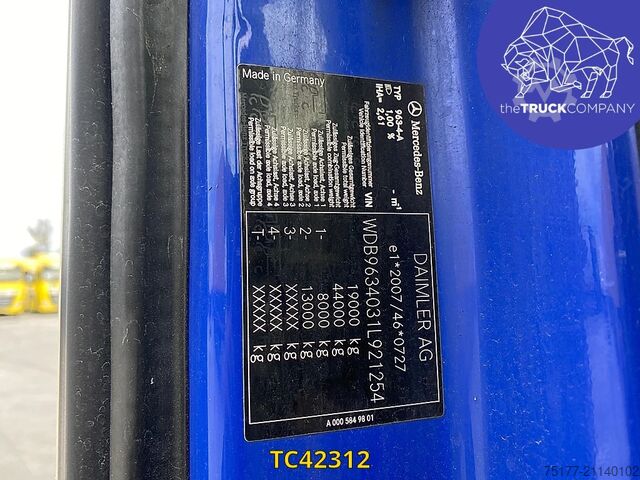 Opasne materije Mercedes-Benz Actros 1845