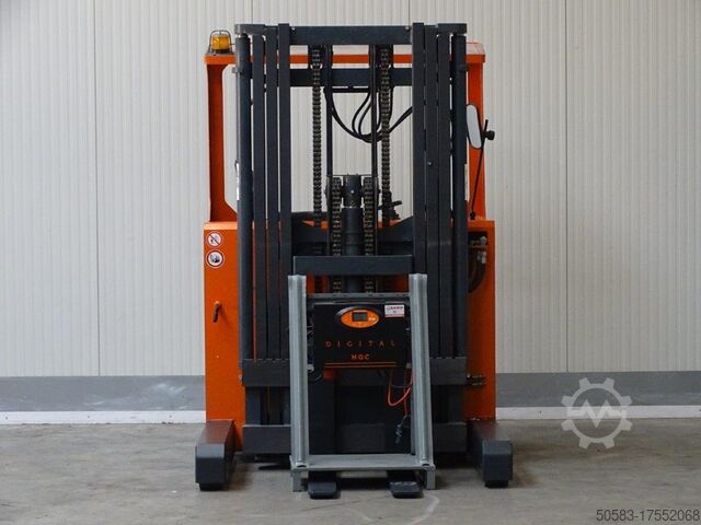 Schubmaststapler Dimos EQS4542FU - TRIPLEX