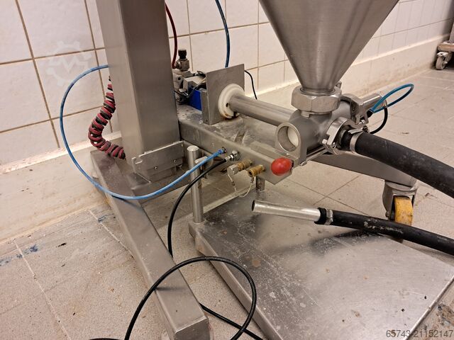 Máquina dosificadora de mermelada, rellenadora  