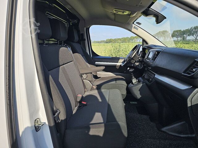 Break à toit surélevé OPEL VIVARO 1.5 L2H1 Airco Carplay!